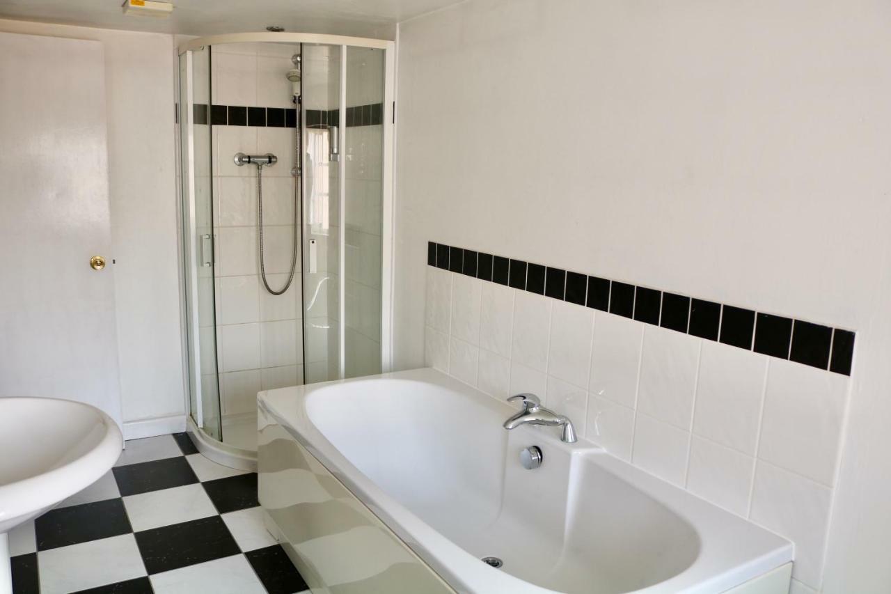 The Cottage Hotel Bradmore  Εξωτερικό φωτογραφία